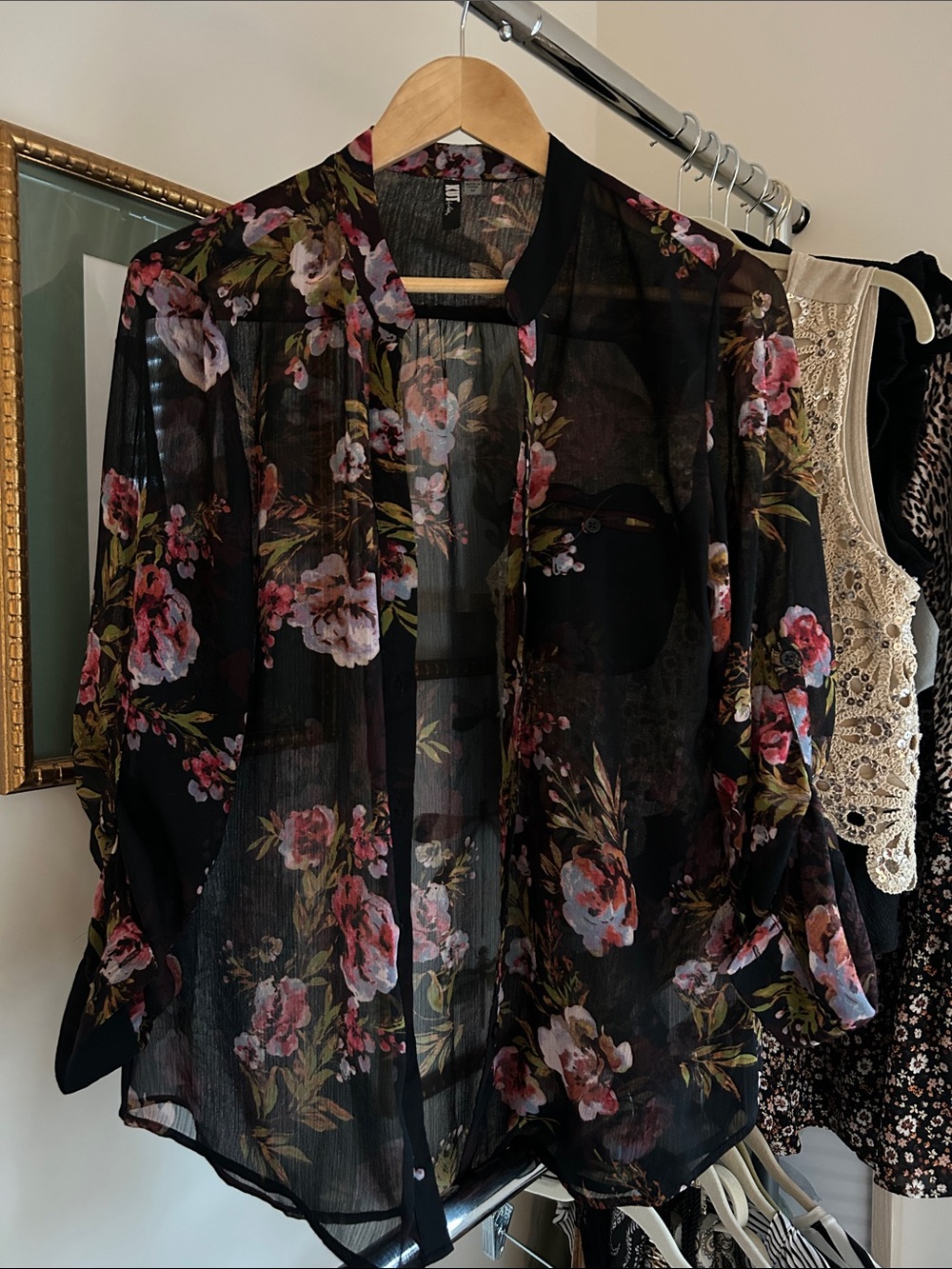 Kut from the Kloth M black pink Floral Sheer Button-Up Blouse